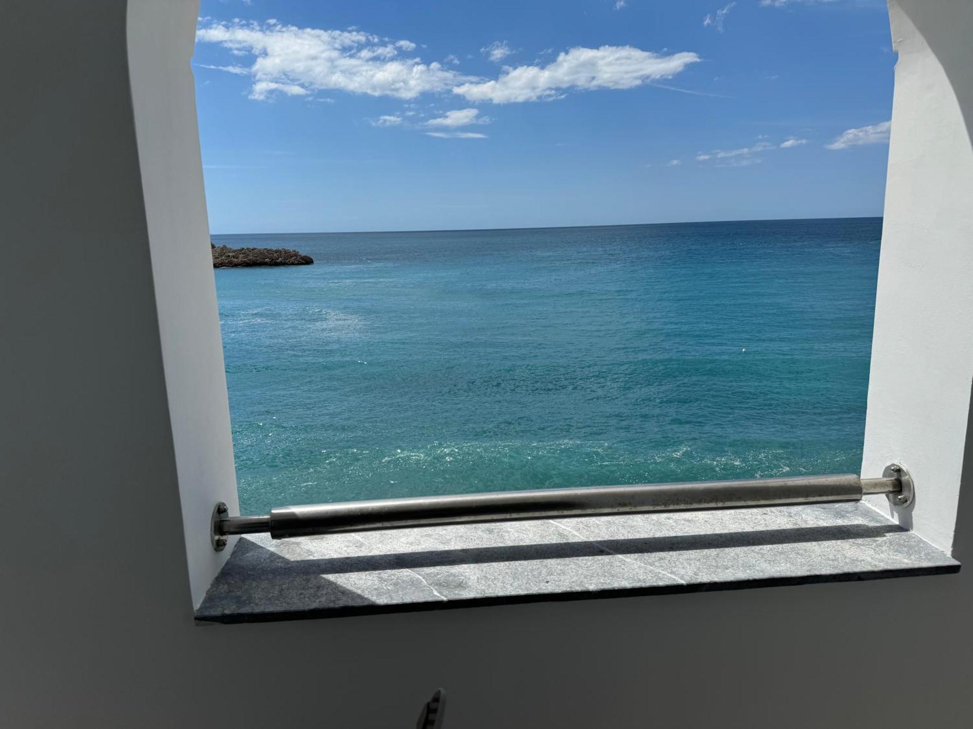 Beach Apartment Sveti Stefan