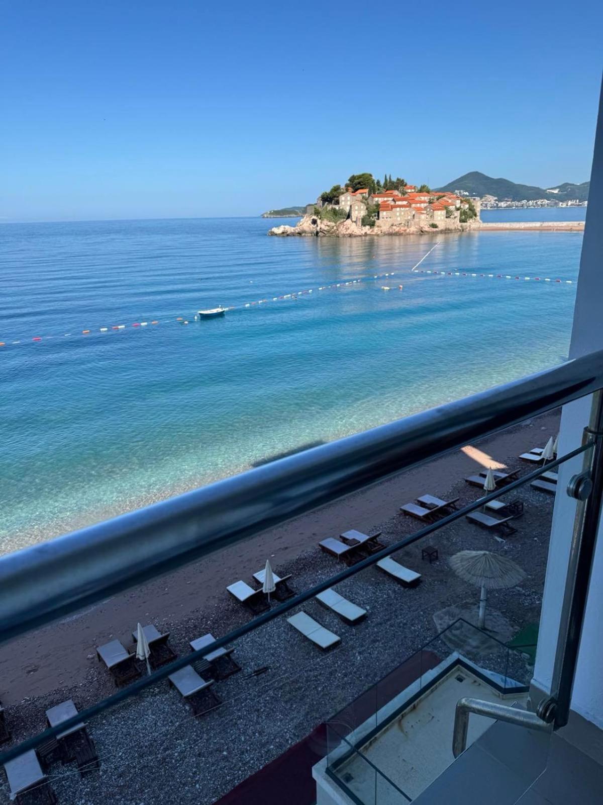 Beach Apartment Sveti Stefan Sveti Stefan